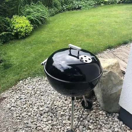 Traumhaftes Mitten Im Skigebiet